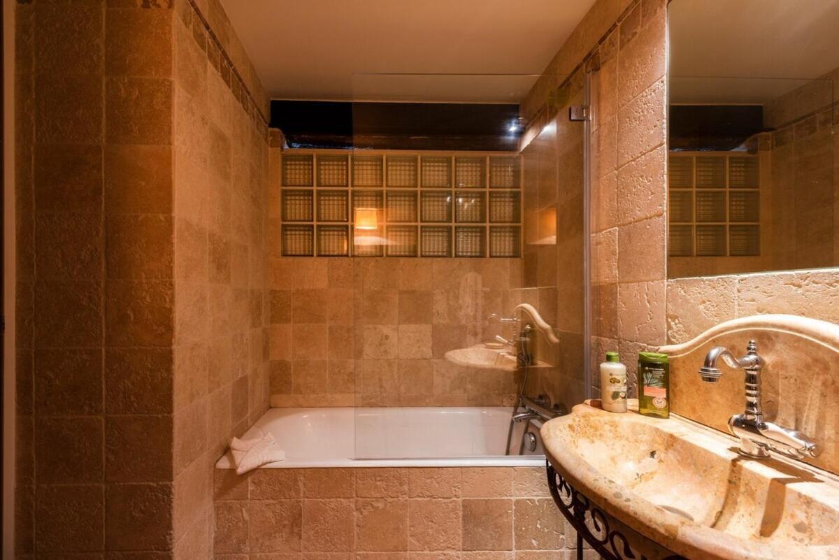 Charming Apartment - Marais Quarter - 6P - 2Bdr - Center Of Paris Luaran gambar